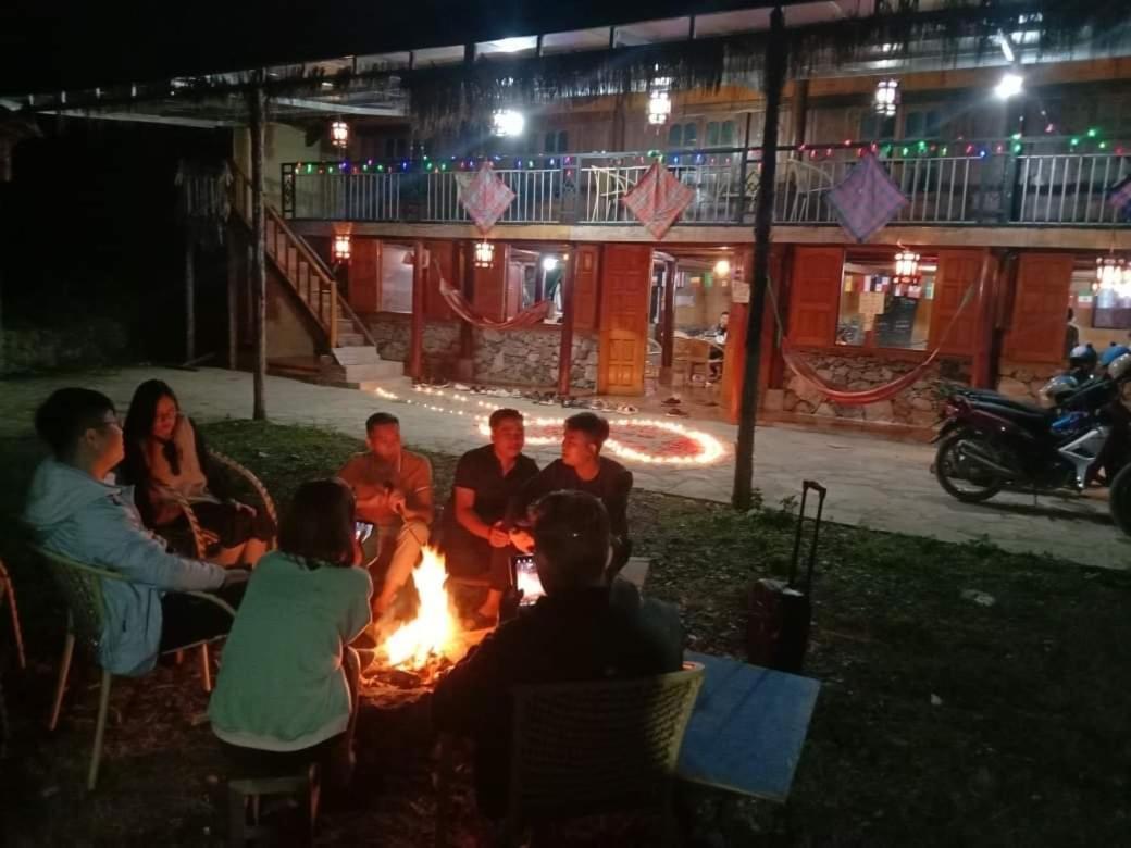 Long Co Tran - Homestay&Tea Ceremony Loung Co Exteriör bild