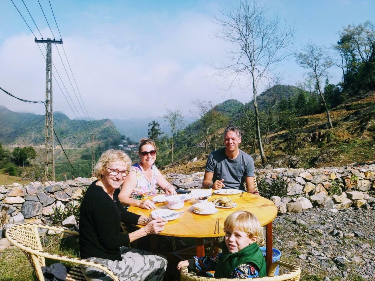 Long Co Tran - Homestay&Tea Ceremony Loung Co Exteriör bild